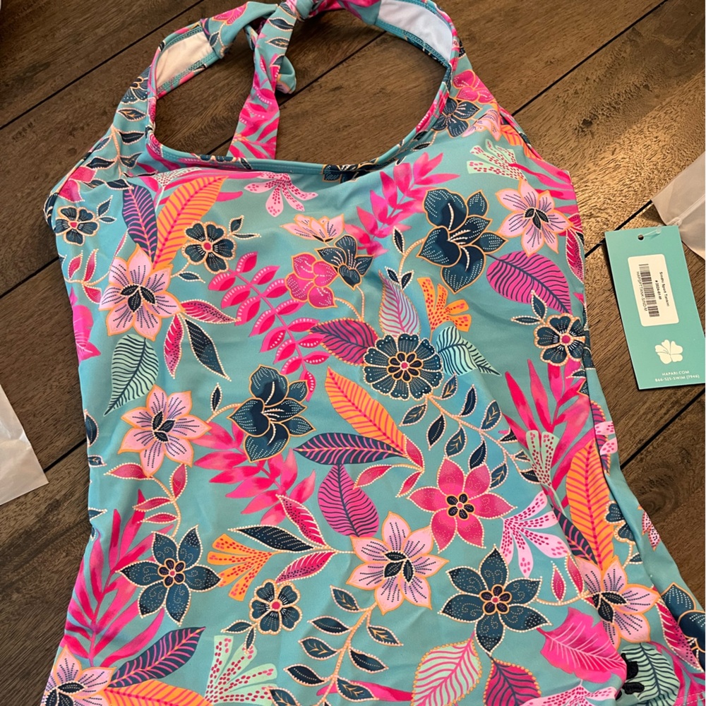 Hapari NWT Sindhi Sport Tankini Medium Top